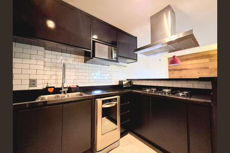 Apartamento à venda com 75m², 1 quarto e 2 vagasCozinha