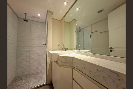 Apartamento à venda com 75m², 1 quarto e 2 vagasBanheiro da Suíte