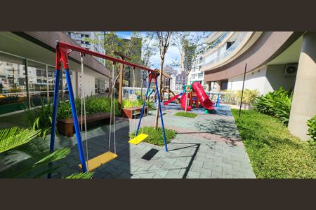 Apartamento para alugar com 72m², 2 quartos e 1 vagaÁrea comum - Playground