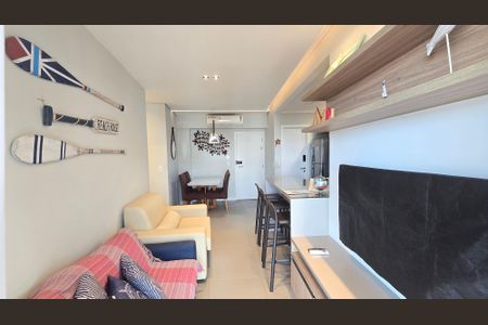 Apartamento para alugar com 72m², 2 quartos e 1 vagaSala