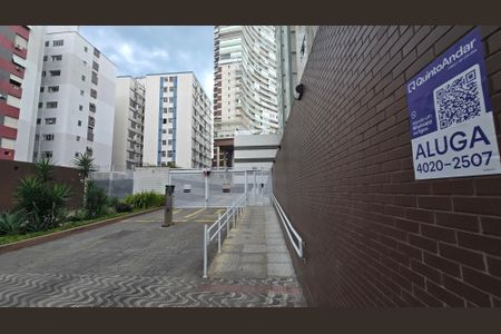 Apartamento para alugar com 72m², 2 quartos e 1 vagaFachada