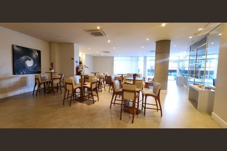 Apartamento para alugar com 72m², 2 quartos e 1 vagaÁrea comum - Salão de festas