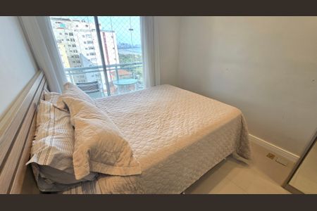 Apartamento para alugar com 72m², 2 quartos e 1 vagaSuíte