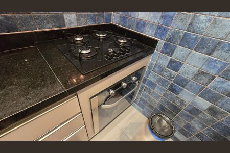 Apartamento para alugar com 72m², 2 quartos e 1 vagaDetalhe da cozinha