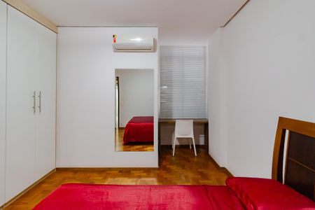 Quarto 2 de apartamento à venda com 3 quartos, 100m² em Leme, Rio de Janeiro