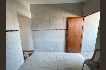 Casa de condomínio para alugar com 45m², 1 quarto e sem vagaCozinha