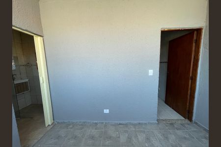 Casa de condomínio para alugar com 45m², 1 quarto e sem vagaVaranda