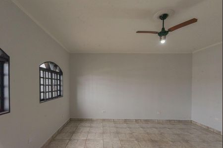 Casa para alugar com 156m², 3 quartos e 5 vagas Casa para alugar com 156m², 3 quartos e 5 vagasSala
