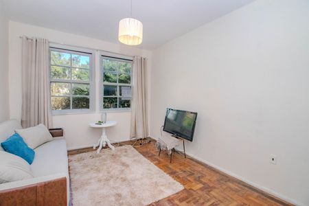 Sala de apartamento à venda com 1 quarto, 56m² em São João, Porto Alegre