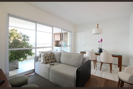 Sala de apartamento à venda com 3 quartos, 112m² em Vila Suzana, São Paulo