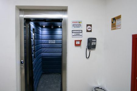 Apartamento para alugar com 43m², 2 quartos e sem vagaElevador