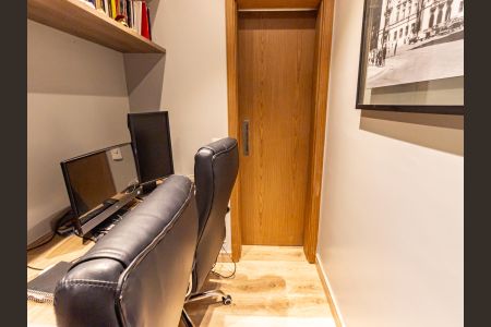 Apartamento à venda com 159m², 3 quartos e 2 vagasEscritório