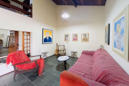 Casa de condomínio para alugar com 175m², 3 quartos e 5 vagasSala