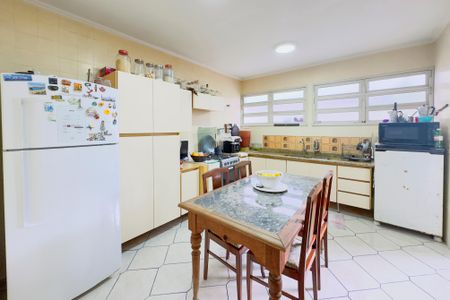 Casa de condomínio para alugar com 175m², 3 quartos e 5 vagasCozinha e Área de Serviço