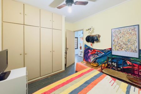 Casa de condomínio para alugar com 175m², 3 quartos e 5 vagasQuarto 2