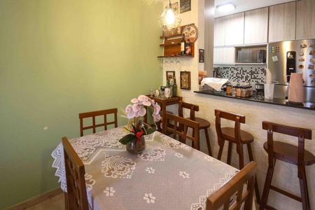 Apartamento à venda com 58m², 2 quartos e 1 vaga Apartamento à venda com 58m², 2 quartos e 1 vagaSala de Jantar