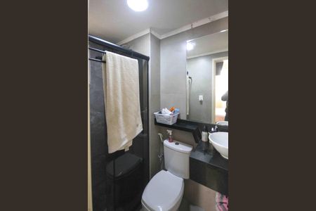 Apartamento à venda com 58m², 2 quartos e 1 vaga Apartamento à venda com 58m², 2 quartos e 1 vagaBanheiro da Suíte