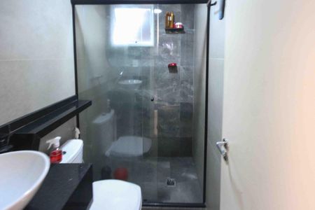 Apartamento à venda com 58m², 2 quartos e 1 vaga Apartamento à venda com 58m², 2 quartos e 1 vagaBanheiro Social