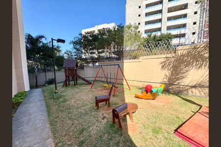 Apartamento à venda com 48m², 2 quartos e 1 vaga Apartamento à venda com 48m², 2 quartos e 1 vagaÁrea comum - Playground