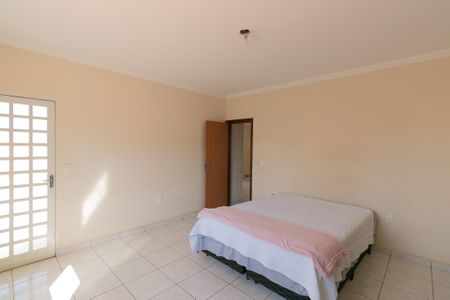 Casa para alugar com 240m², 3 quartos e 4 vagas Casa para alugar com 240m², 3 quartos e 4 vagasSuíte