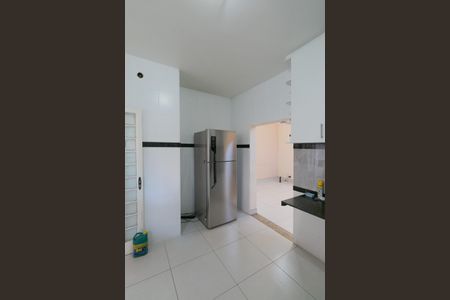 Casa para alugar com 240m², 3 quartos e 4 vagas Casa para alugar com 240m², 3 quartos e 4 vagasCozinha