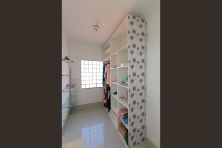 Casa para alugar com 240m², 3 quartos e 4 vagas Casa para alugar com 240m², 3 quartos e 4 vagasBanheiro da Suíte