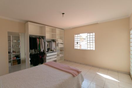 Casa para alugar com 240m², 3 quartos e 4 vagas Casa para alugar com 240m², 3 quartos e 4 vagasSuíte