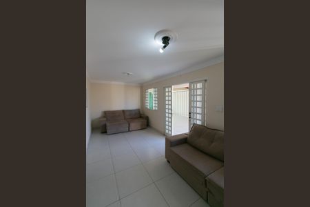 Sala de casa para alugar com 3 quartos, 240m² em Céu Azul, Belo Horizonte