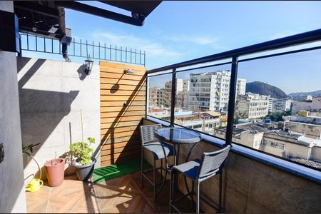 Apartamento à venda com 122m², 3 quartos e 1 vaga Apartamento à venda com 122m², 3 quartos e 1 vagaVaranda