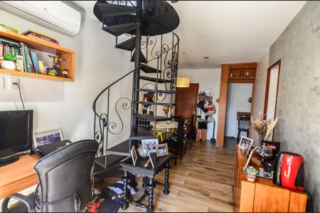 Apartamento à venda com 122m², 3 quartos e 1 vaga Apartamento à venda com 122m², 3 quartos e 1 vagaSala