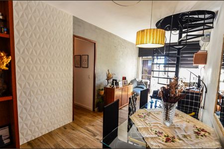 Apartamento à venda com 122m², 3 quartos e 1 vaga Apartamento à venda com 122m², 3 quartos e 1 vagaSala