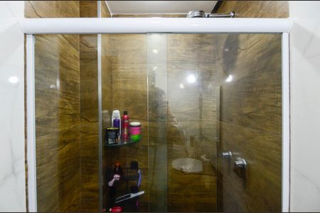 Apartamento à venda com 122m², 3 quartos e 1 vaga Apartamento à venda com 122m², 3 quartos e 1 vagaBanheiro da Suíte