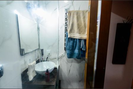 Apartamento à venda com 122m², 3 quartos e 1 vaga Apartamento à venda com 122m², 3 quartos e 1 vagaBanheiro da Suíte