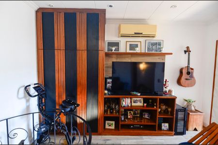 Apartamento à venda com 122m², 3 quartos e 1 vaga Apartamento à venda com 122m², 3 quartos e 1 vagaSala