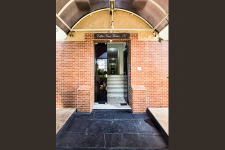 Apartamento à venda com 55m², 2 quartos e sem vagaHall social