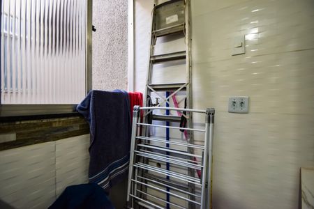 Apartamento à venda com 55m², 2 quartos e sem vagaCozinha e Área de Serviço