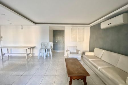 Apartamento para alugar com 110m², 3 quartos e 1 vaga Apartamento para alugar com 110m², 3 quartos e 1 vagaÁrea comum salão de festas