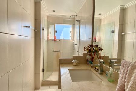 Apartamento para alugar com 110m², 3 quartos e 1 vaga Apartamento para alugar com 110m², 3 quartos e 1 vagaBanheiro