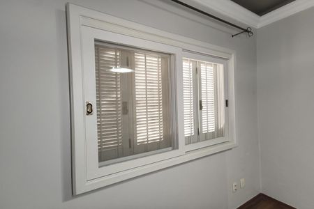 Casa à venda com 102m², 4 quartos e 2 vagas Casa à venda com 102m², 4 quartos e 2 vagasSuíte