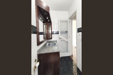 Casa à venda com 102m², 4 quartos e 2 vagas Casa à venda com 102m², 4 quartos e 2 vagasBanheiro 3