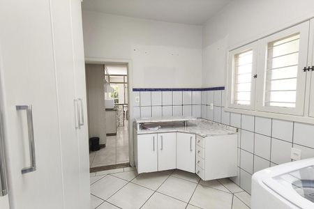 Casa à venda com 102m², 4 quartos e 2 vagas Casa à venda com 102m², 4 quartos e 2 vagasÁrea de Serviço