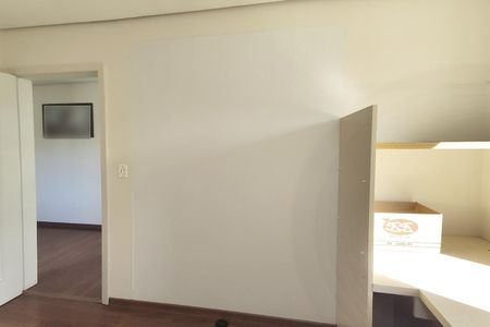 Casa à venda com 102m², 4 quartos e 2 vagas Casa à venda com 102m², 4 quartos e 2 vagasQuarto 2