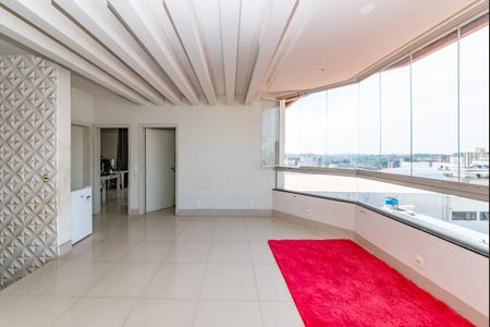 Casa para alugar com 365m², 4 quartos e 8 vagasSala 2