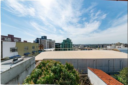 Casa para alugar com 365m², 4 quartos e 8 vagasVaranda do Quarto 2