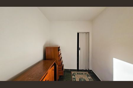 Casa à venda com 900m², 5 quartos e 4 vagas Casa à venda com 900m², 5 quartos e 4 vagasQuarto de Serviço 2