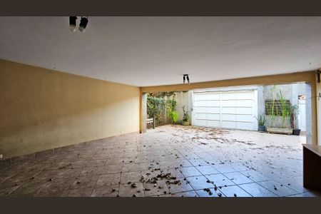 Casa à venda com 900m², 5 quartos e 4 vagas Casa à venda com 900m², 5 quartos e 4 vagasGaragem