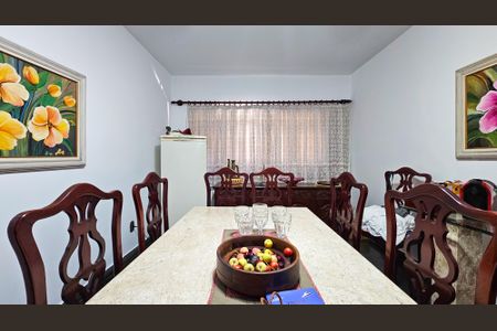 Casa à venda com 900m², 5 quartos e 4 vagas Casa à venda com 900m², 5 quartos e 4 vagasSala