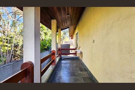 Casa à venda com 900m², 5 quartos e 4 vagas Casa à venda com 900m², 5 quartos e 4 vagasSuíte 2