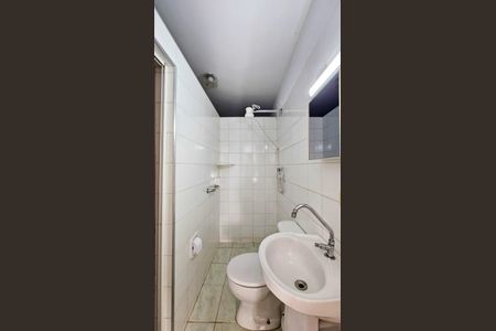 Casa à venda com 900m², 5 quartos e 4 vagas Casa à venda com 900m², 5 quartos e 4 vagasBanheiro de Serviço