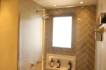 Apartamento à venda com 147m², 3 quartos e 2 vagasBanheiro da Suíte 2